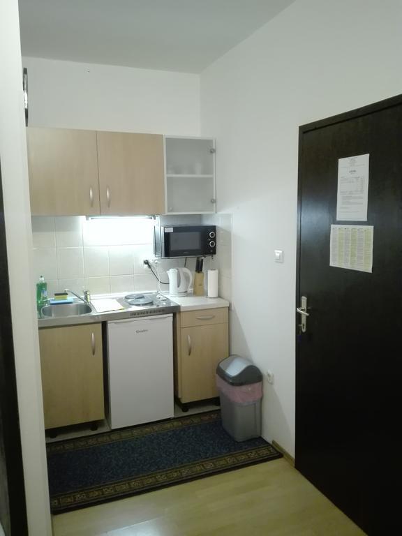 Studio Apartments Ivica Primošten Eksteriør bilde